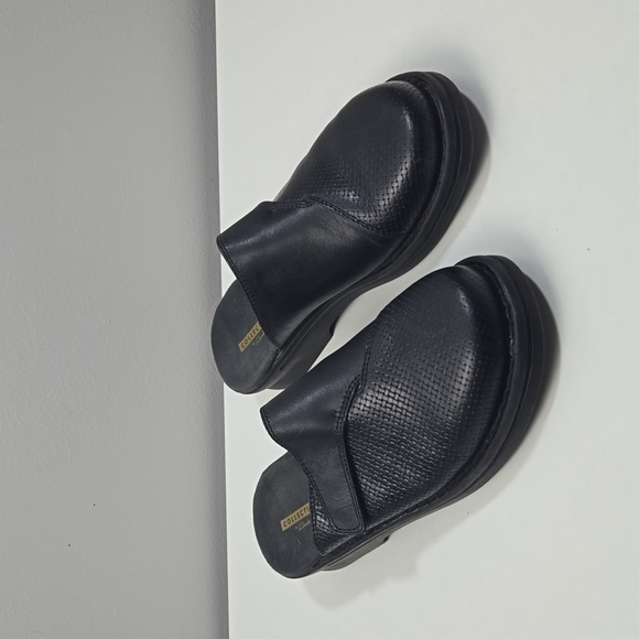 Clarks Shoes - Collection by Clarks Slip-on Black Leather Shoes